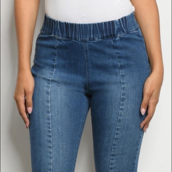 SOFT DENIM CRISS CROSS TIE BOTTOM JEAN CAPRI LEGGINGS - Picture 4 of 5